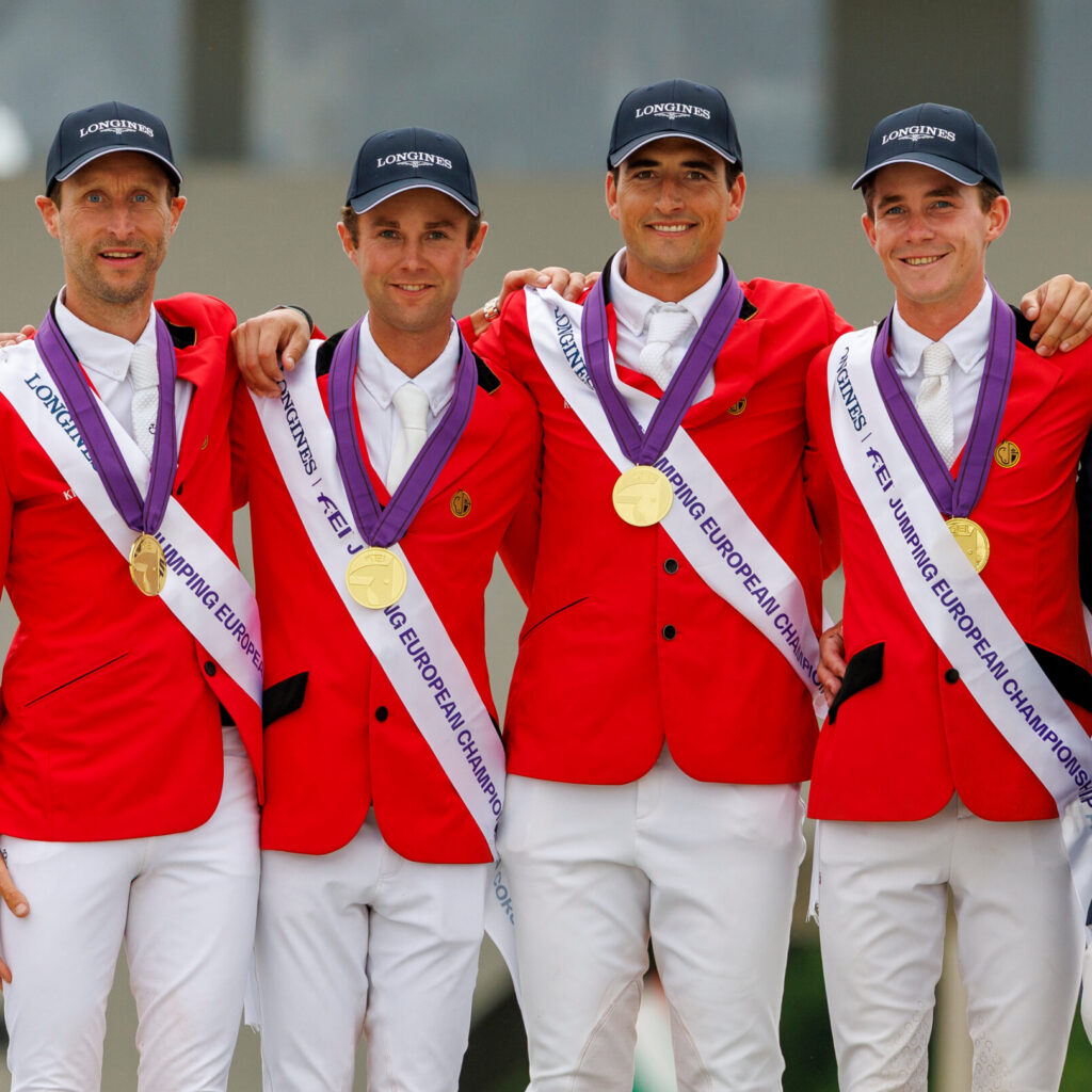 Vlaanderens Kerstjumping pakt uit met Belgische EK-kampioenen in spectaculaire wisselproef