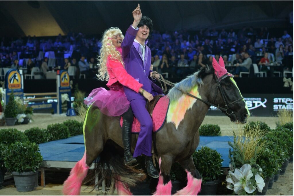 Fancy Dress 2025 brengt Swingpaleis naar de Nekkerhal, met het Belgische trekpaard als bijzondere gast
